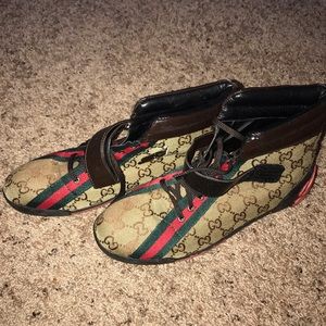 GUCCI HIGH TOP SNEAKERS NEVER WORN